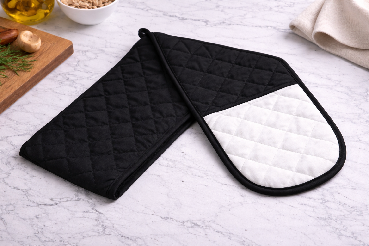 OVEN GLOVES
