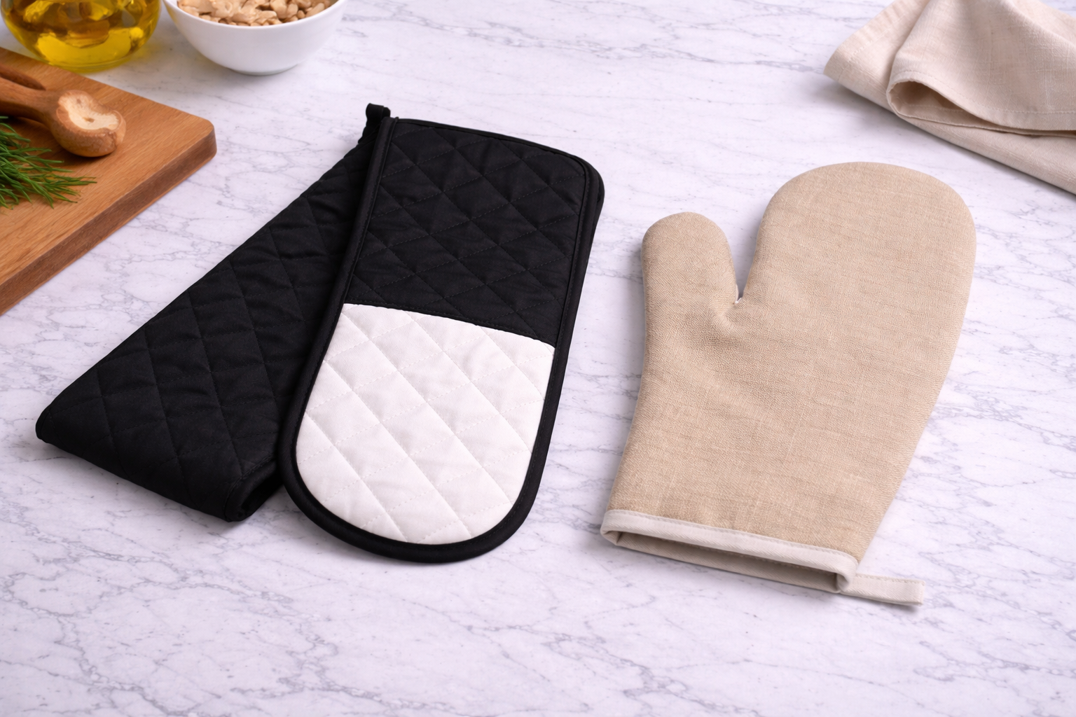OVEN GLOVES